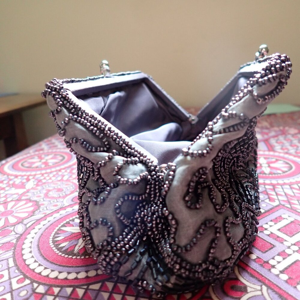 WALBORG  Beaded Evening Bag / Made in Belgium Clutch Gray Silk Lining